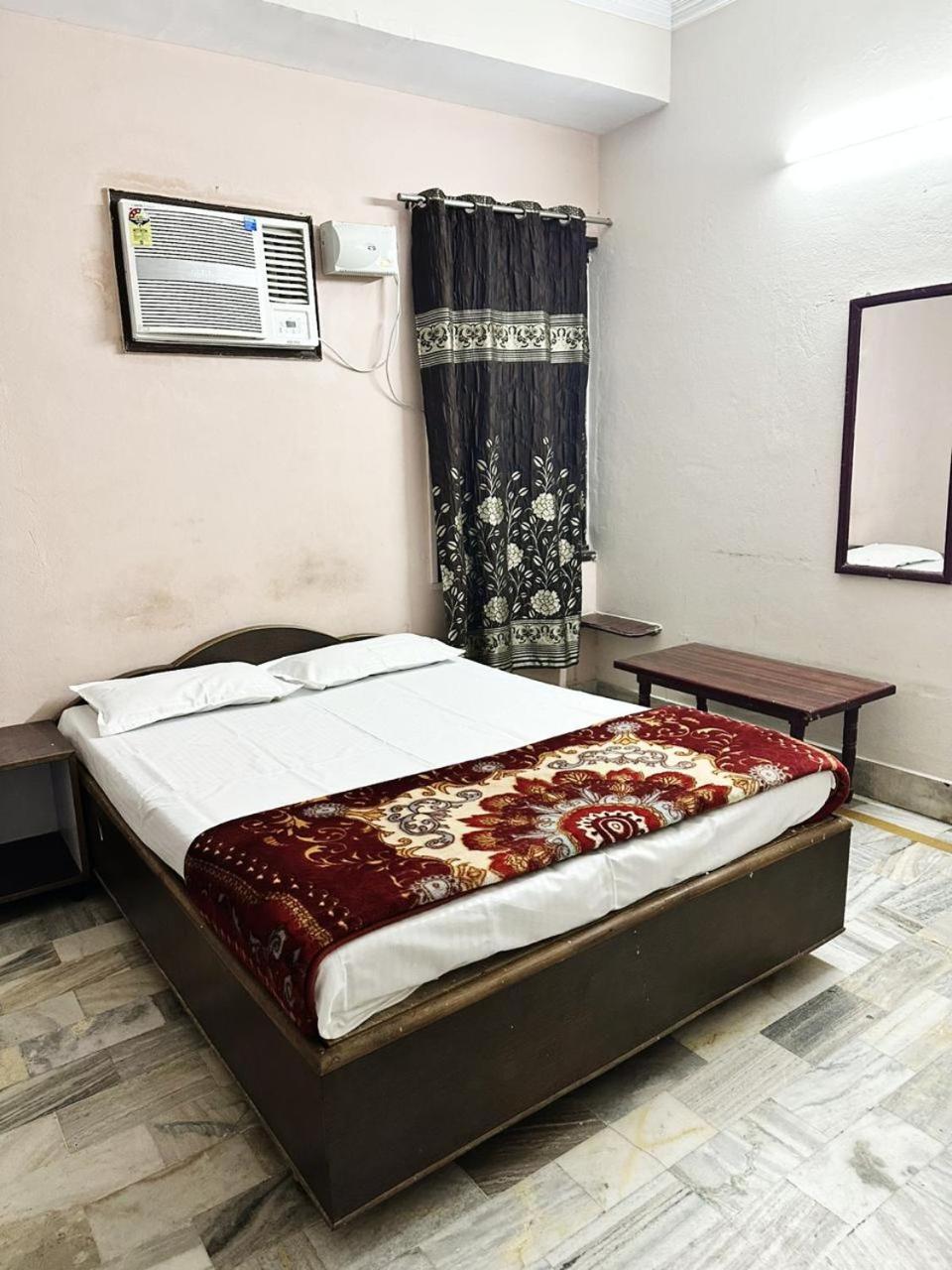 Hotel Krishna Residency - Varanasi — Photos 3
